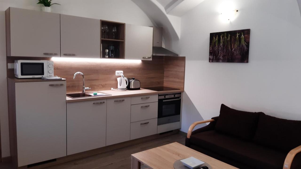 Martinuv Dvur Apartment Plzen Luaran gambar