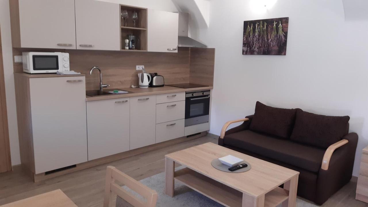 Martinuv Dvur Apartment Plzen Luaran gambar