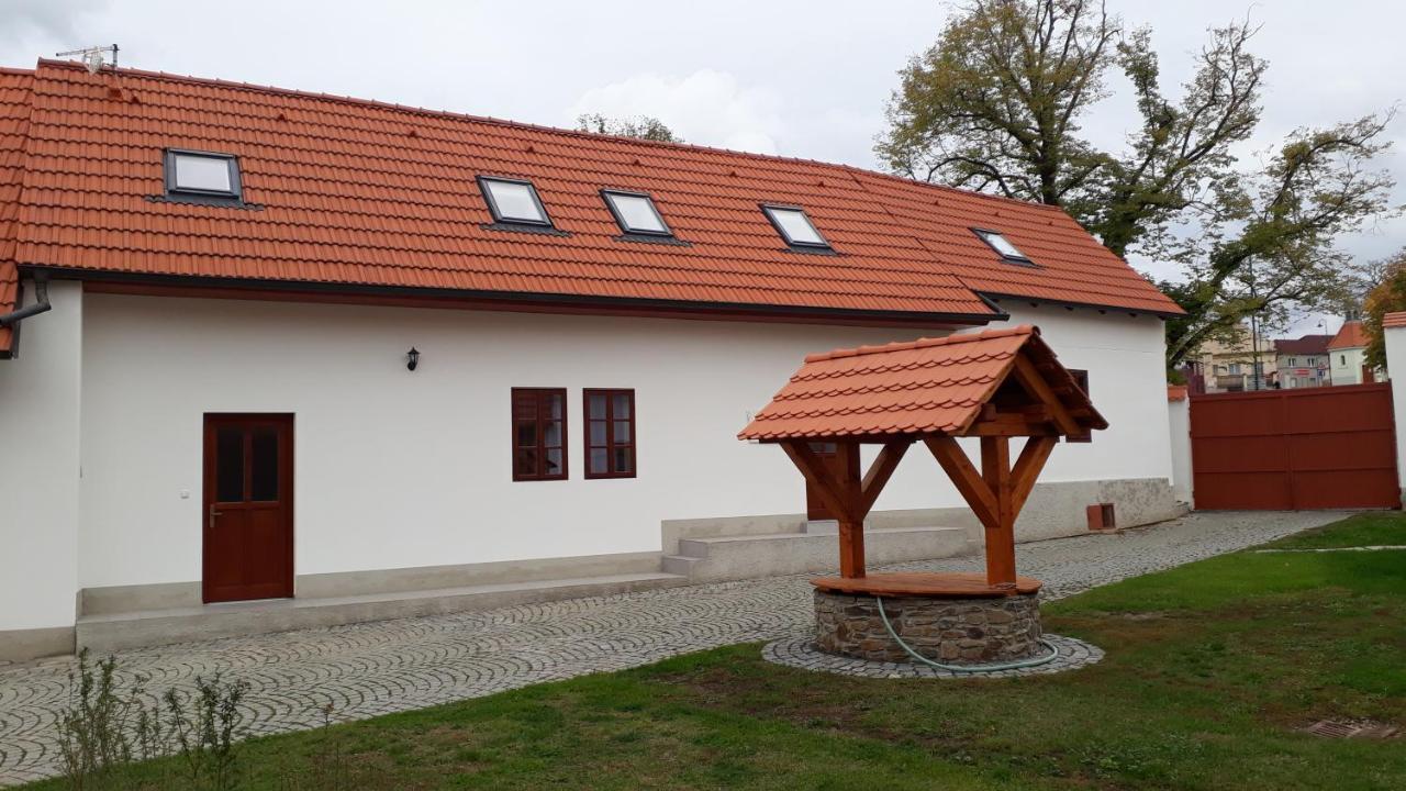 Martinuv Dvur Apartment Plzen Luaran gambar